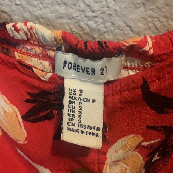 FOREVER21 Red Cropped Blouse - Picture 3 of 3